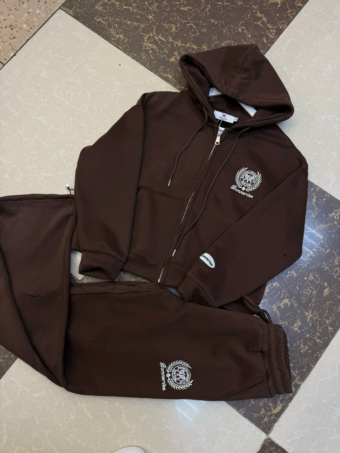 стильные костюмы,костюмы женские,спортивные костюмы,спортивные костюмы женские,