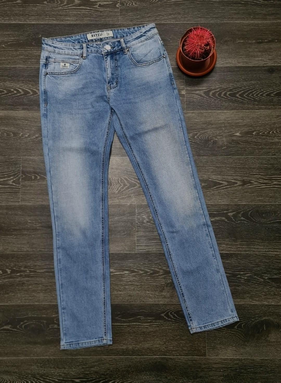 женские джинсы,джинсы джинсы,стильные джинсы,модные джинсы,голубые джинсы