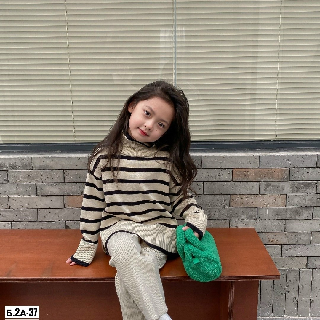 вязаный костюм для девочек,комплект детской одежды для девочки,трикотажные костюмы,свитер для девочек,свитер в полоску для девочек