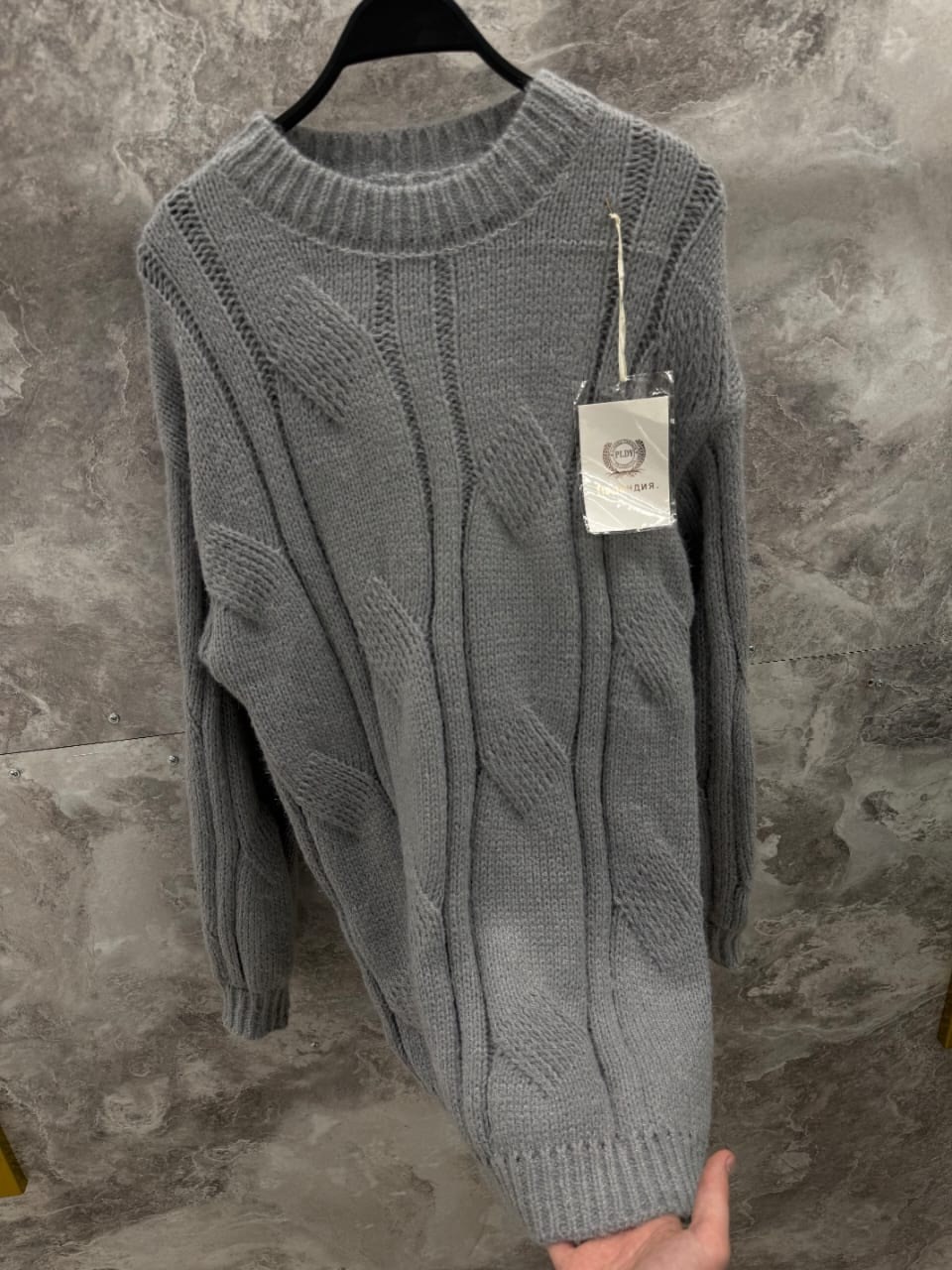 вязаные свитера,женские свитера,модные свитера,свитер с косами,свитер