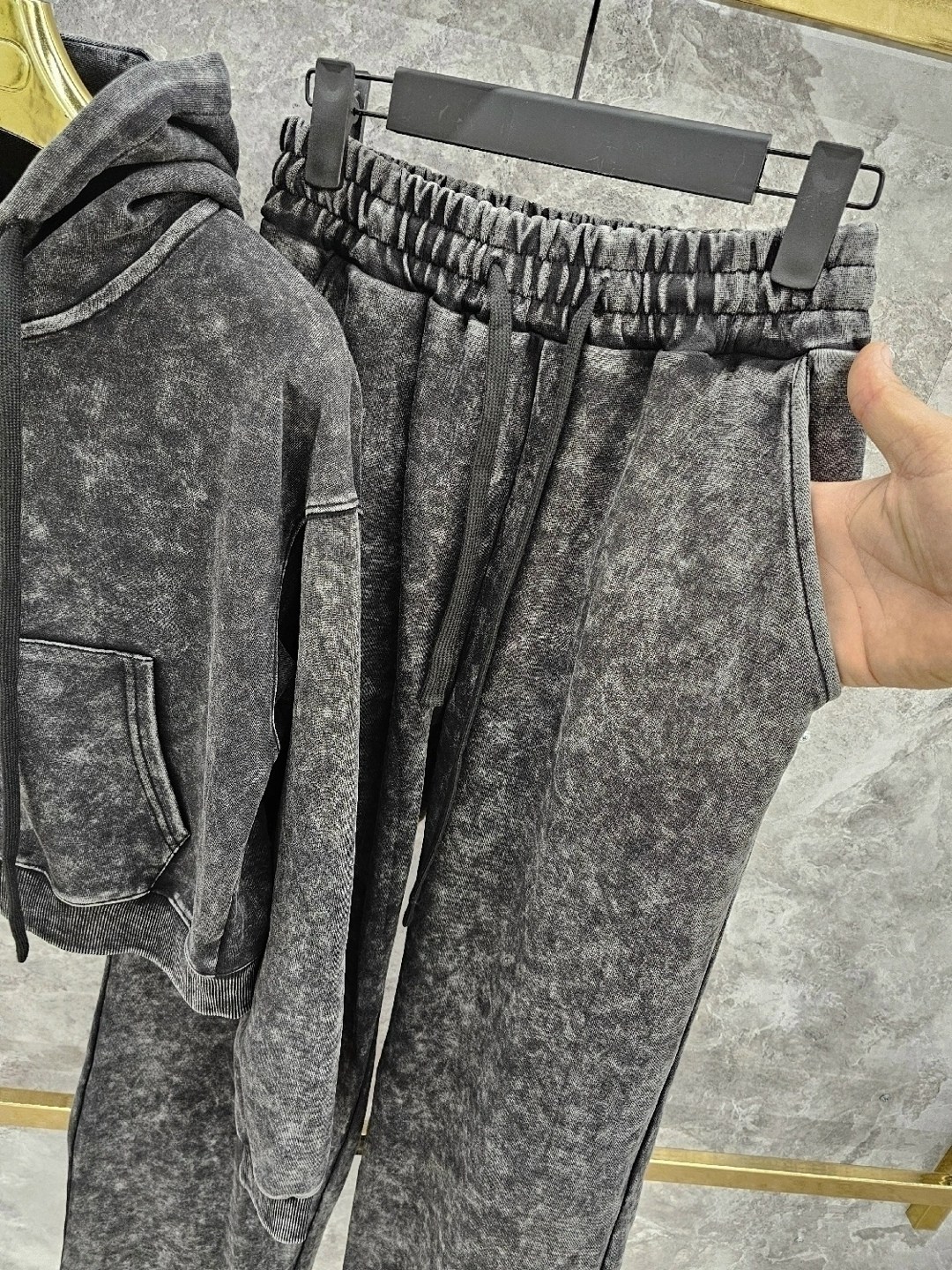 спортивные костюмы женские,спортивные костюм,костюмы двойки,велюровые костюмы,серый спортивный костюм женский