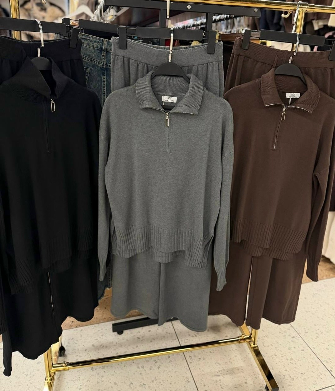 трикотажные костюмы,трикотажный костюм женский,костюм из трикотажа,женский костюм вязаный,вязаные костюмы