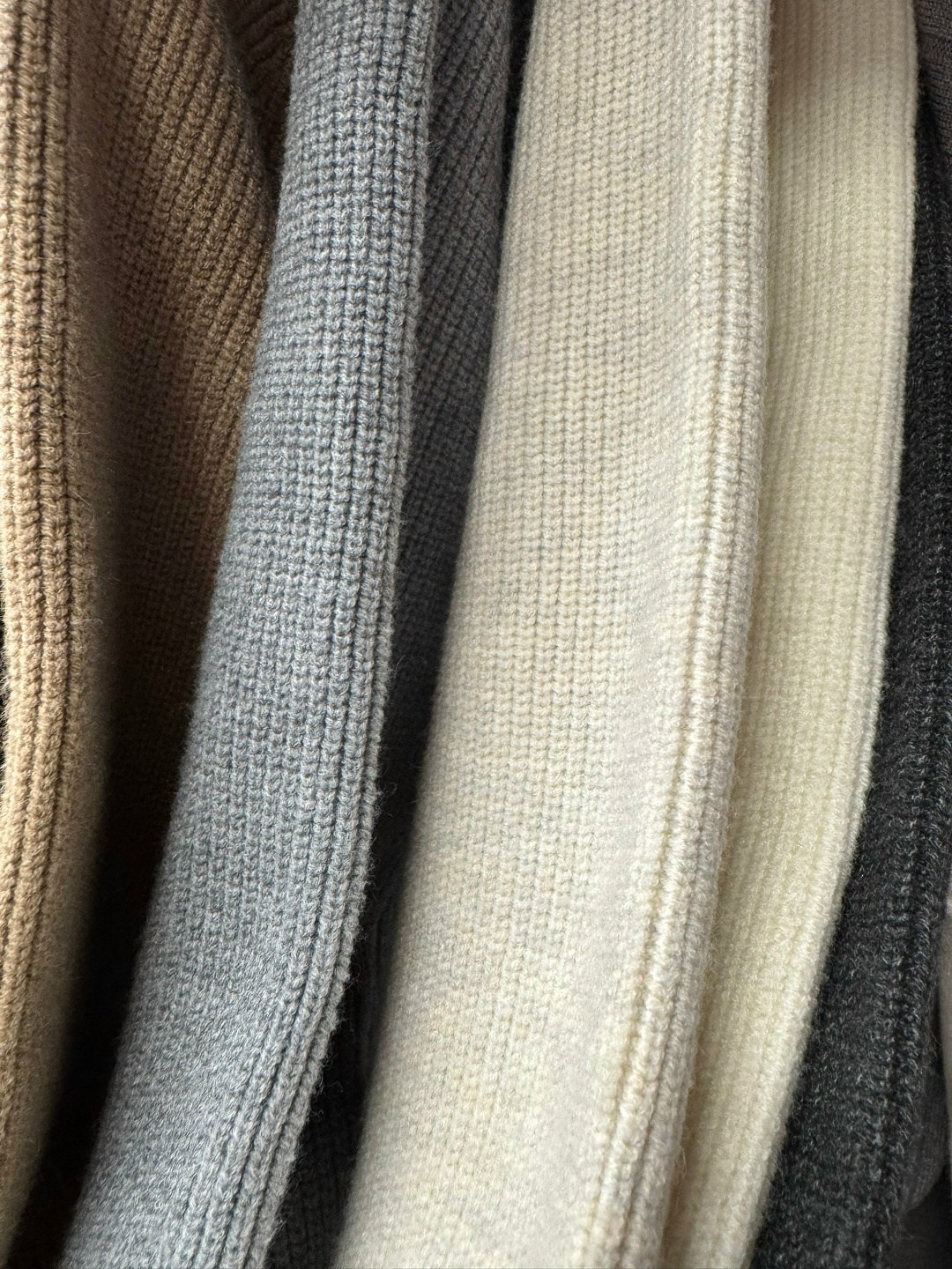 модные свитера,теплая кофта,кофта женская свитер,вязаные кардиганы,кофта свитер теплый