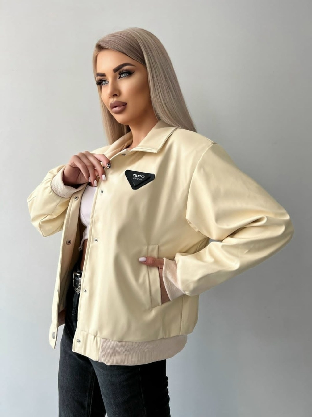 женская куртка из экокожи,куртка из экокожи,женская куртка бомбер,кожаная женская куртка,кожаная куртка бомбер женская