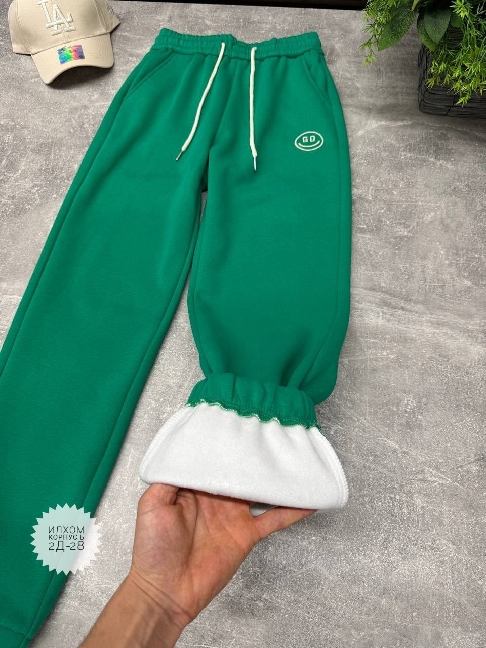 брюки спортивные,спортивные штаны,брюки модные,брюки джоггеры,брюки зеленые