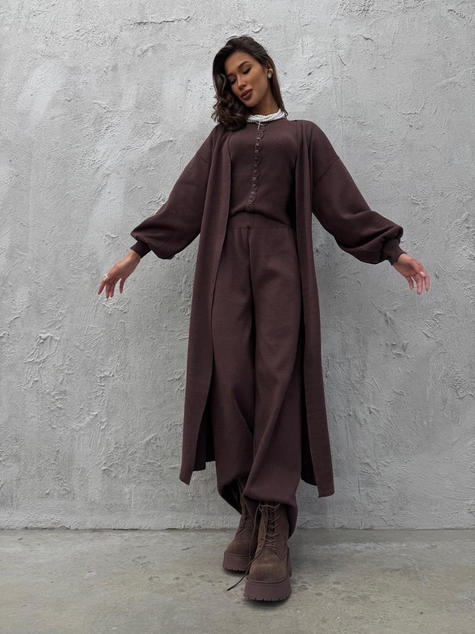 трикотажные костюмы,костюмы брючные,трикотажное платье,коричневое платье