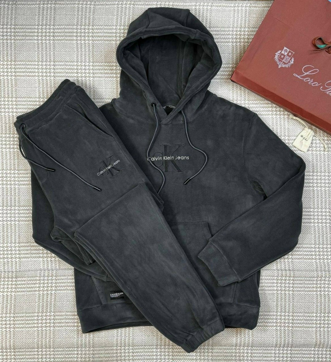 спортивный костюм brunello cucinelli,костюмы спортивные мужские,спортивные костюм,спортивный костюм для мужчин,спортивный костюм calvin klein