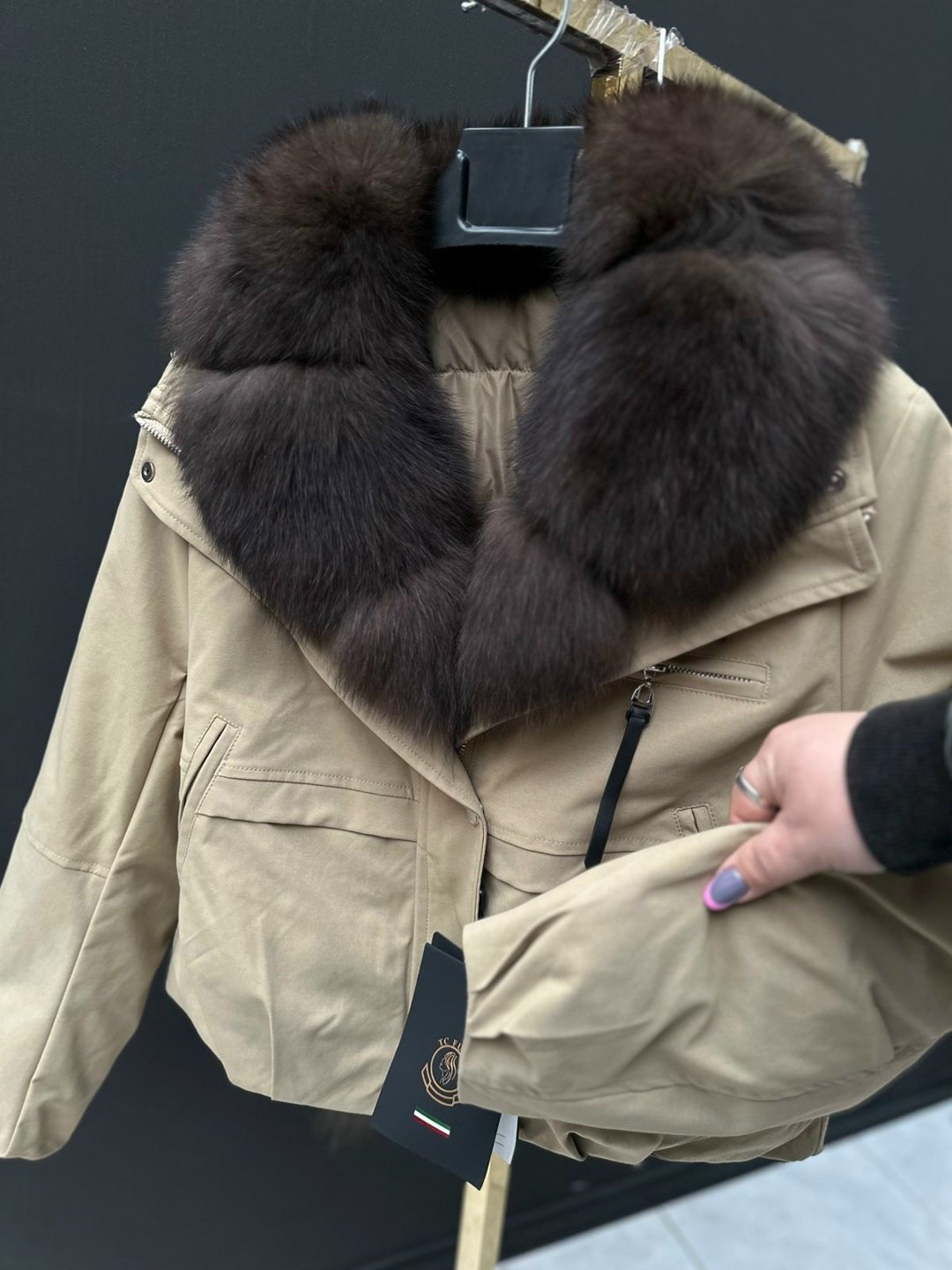 парка с мехом,парка женская с натуральным мехом,пуховики с мехом,парка с натуральным мехом,куртка меховая