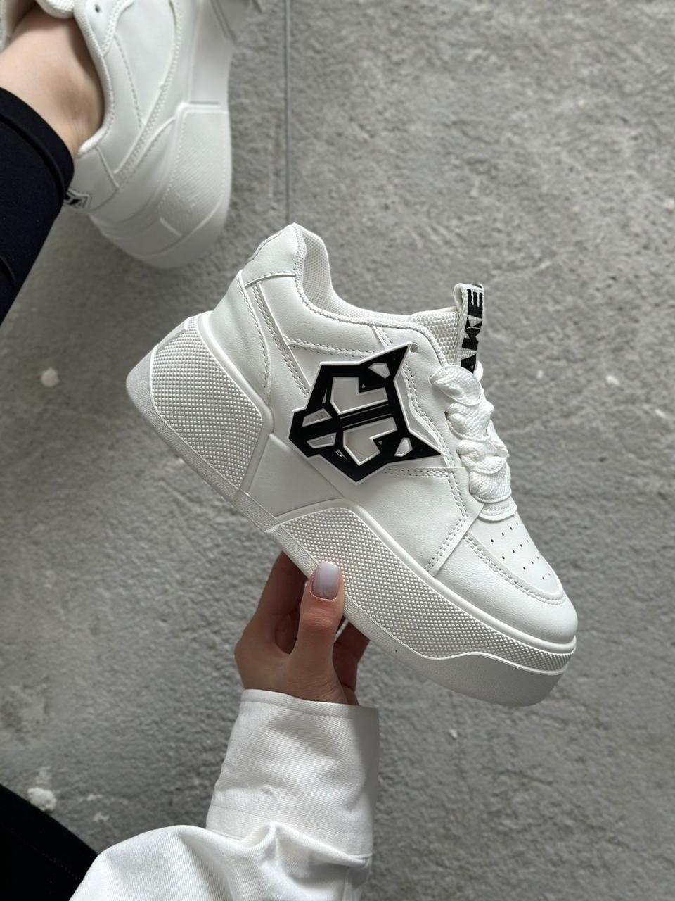 кроссовки женскиe,,кроссовки женские белый,кроссовки модные,белые кроссовки