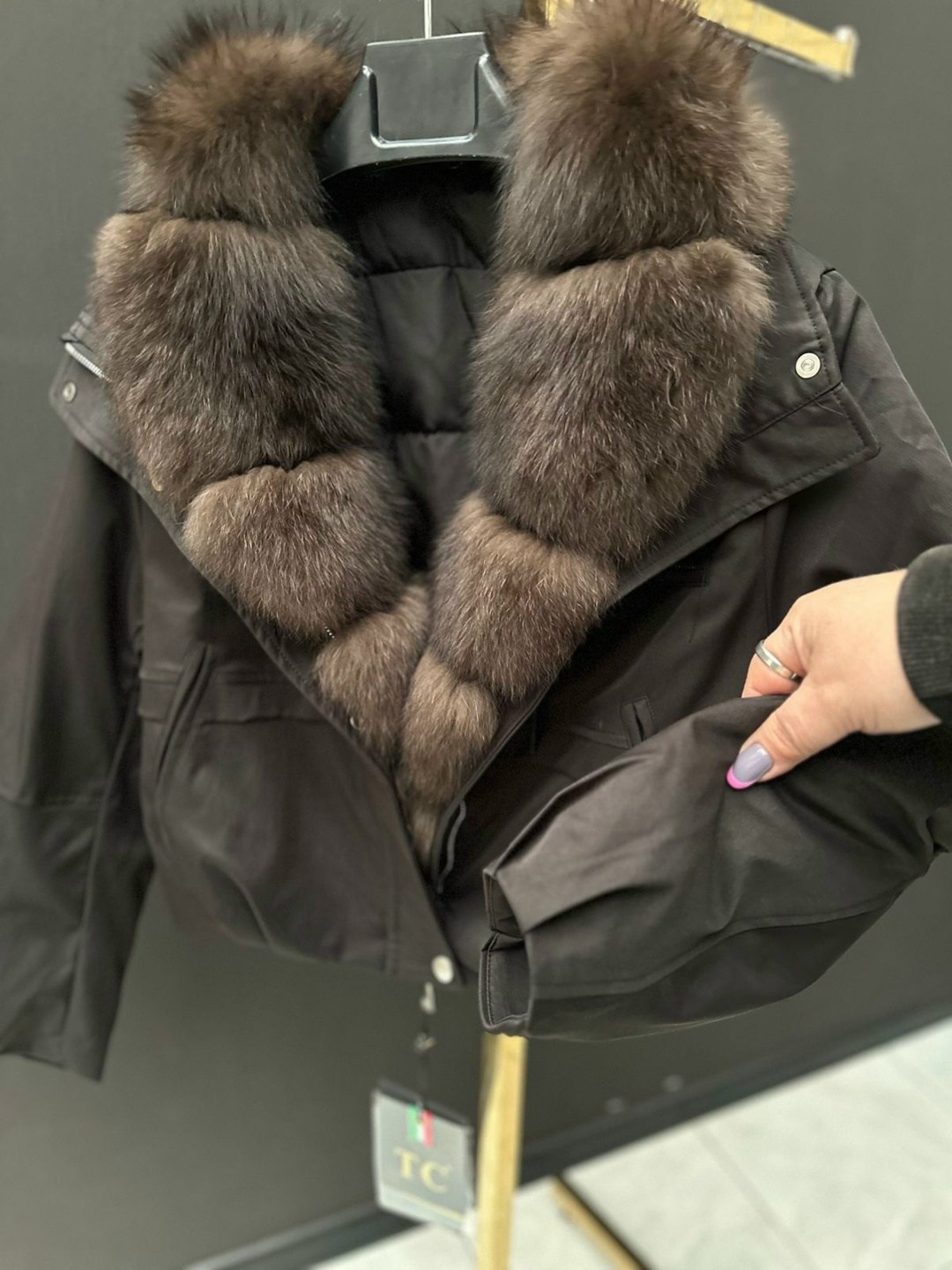 парка с мехом,парка женская с натуральным мехом,пуховики с мехом,парка с натуральным мехом,куртка меховая