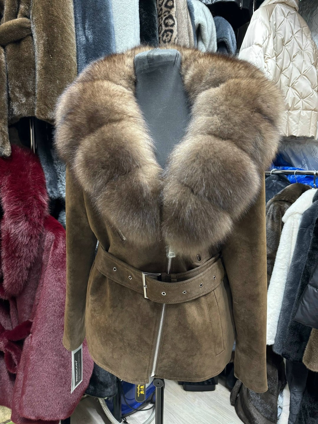 куртка меховая,куртка кожаная с мехом,куртка с мехом,пальто с мехом,меховые изделия