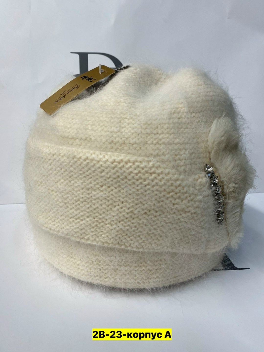 шапка женская,шапка женская зимняя из ангоры,женская шапка из ангоры,женская зимняя шапка со,вязаная шапка женская