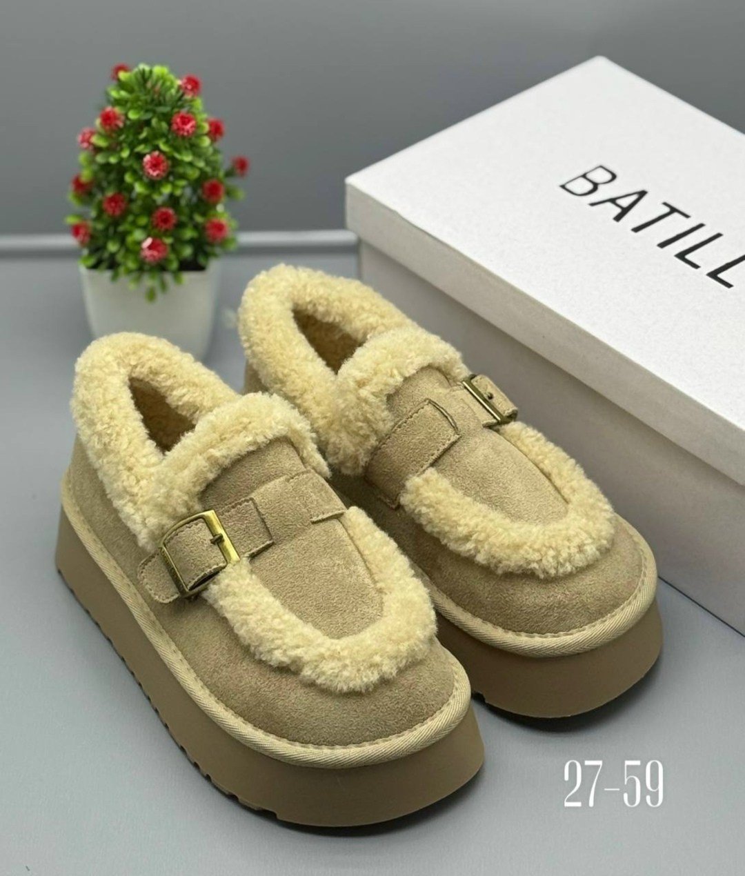 угги женские,,зимняя  женская,женская ,меховая