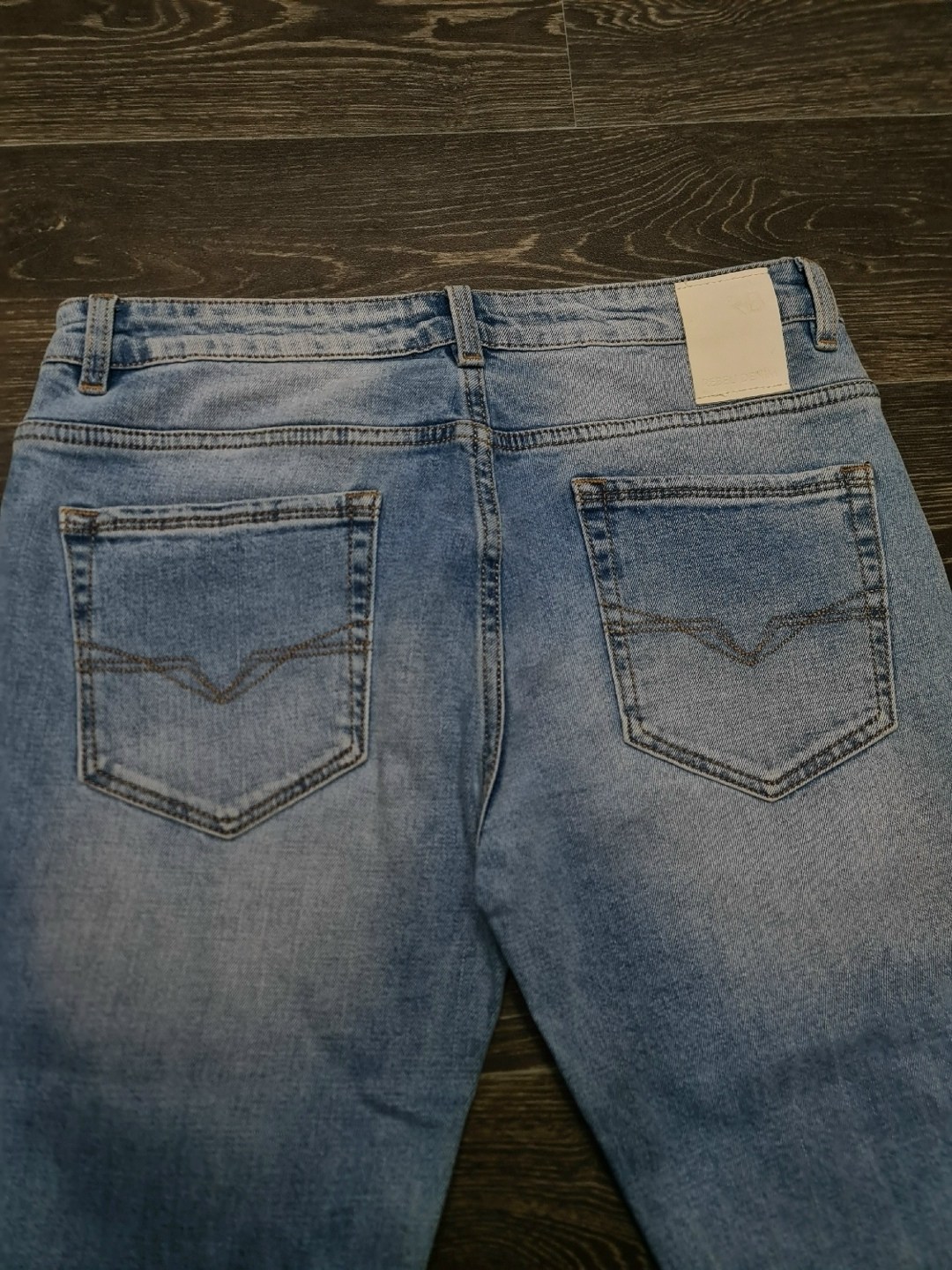 женские джинсы,джинсы джинсы,стильные джинсы,модные джинсы,голубые джинсы