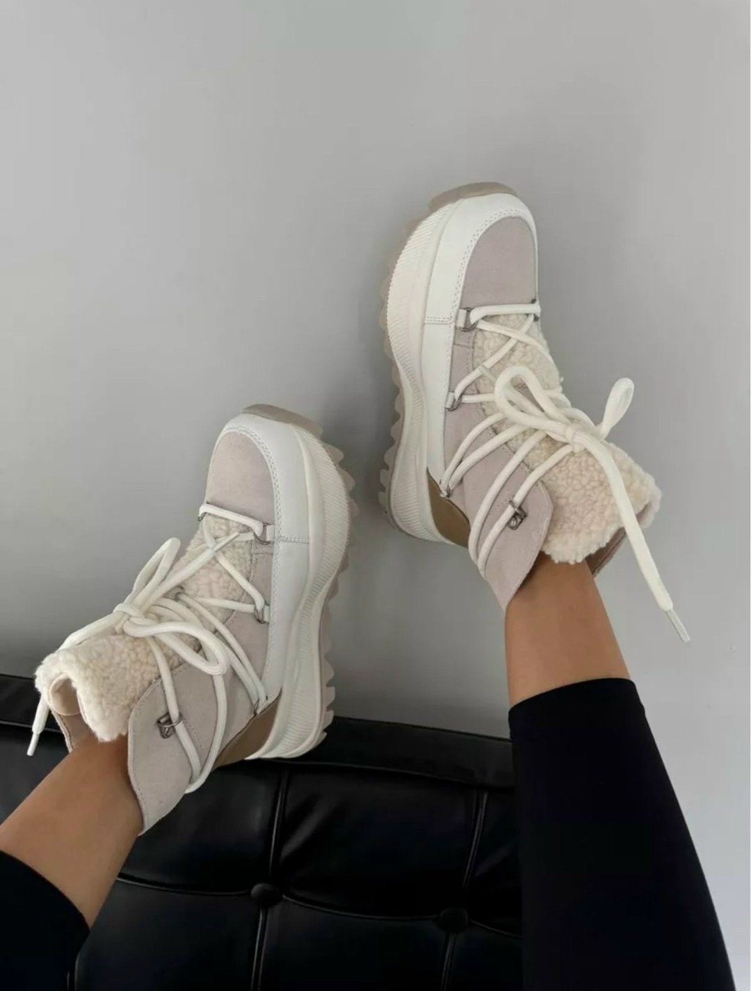 ,женская зимняя , на зиму,угги женские,модная женская