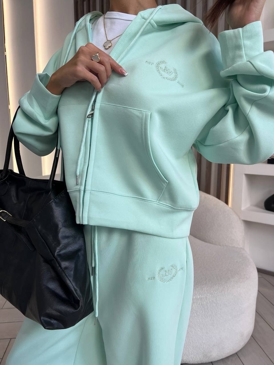 спортивные костюмы женские,стильные костюмы,костюм спортивный с,спортивные костюмы на флисе,спортивный костюм на флисе женский