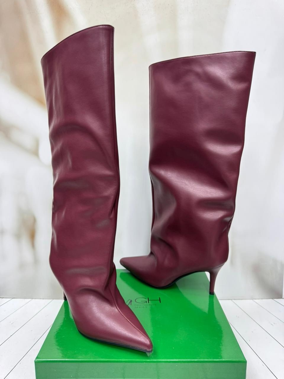 ,сапоги модные,женские сапоги,кожаные сапоги,кожаные сапоги gianvito rossi