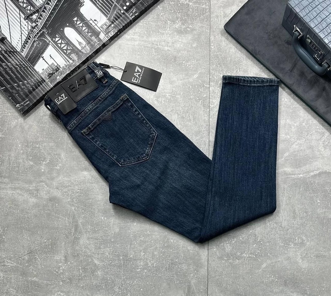 джинсы мужские,джинсы для мужчин,джинсы классика,джинсы модные,джинсы мужские классические