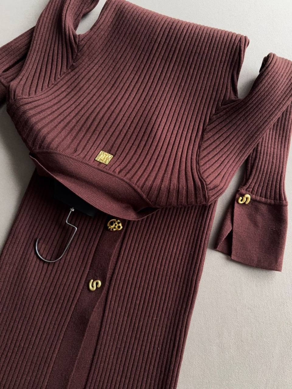 трикотажное платье,модное платье,платье женская,платье стиль,коричневое платье