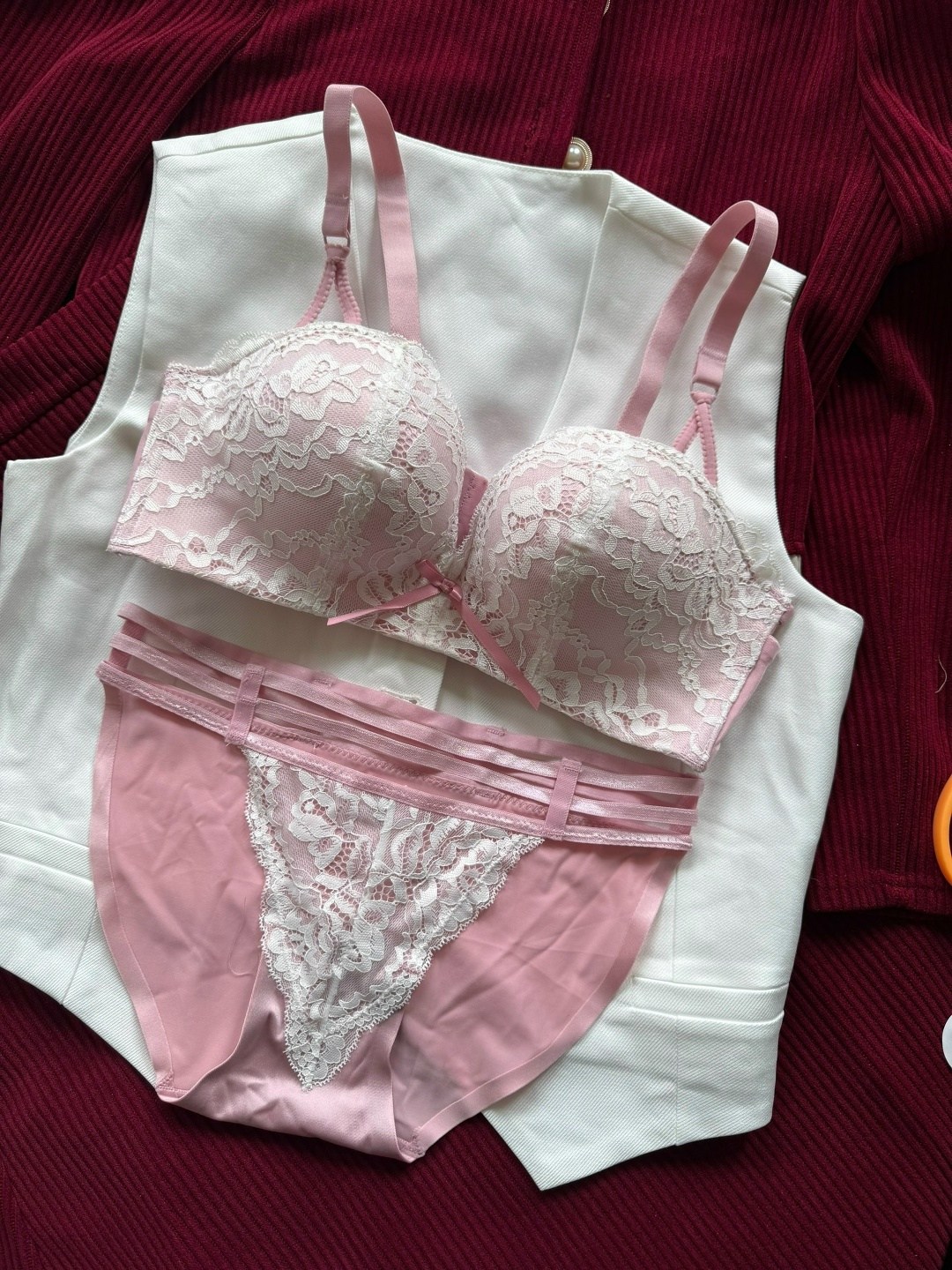 комплект женского нижнего белья,кружевной комплект нижнего белья,комплект нижнего белья,нижнее белье женское кружевное комплект,женская нижнее белье