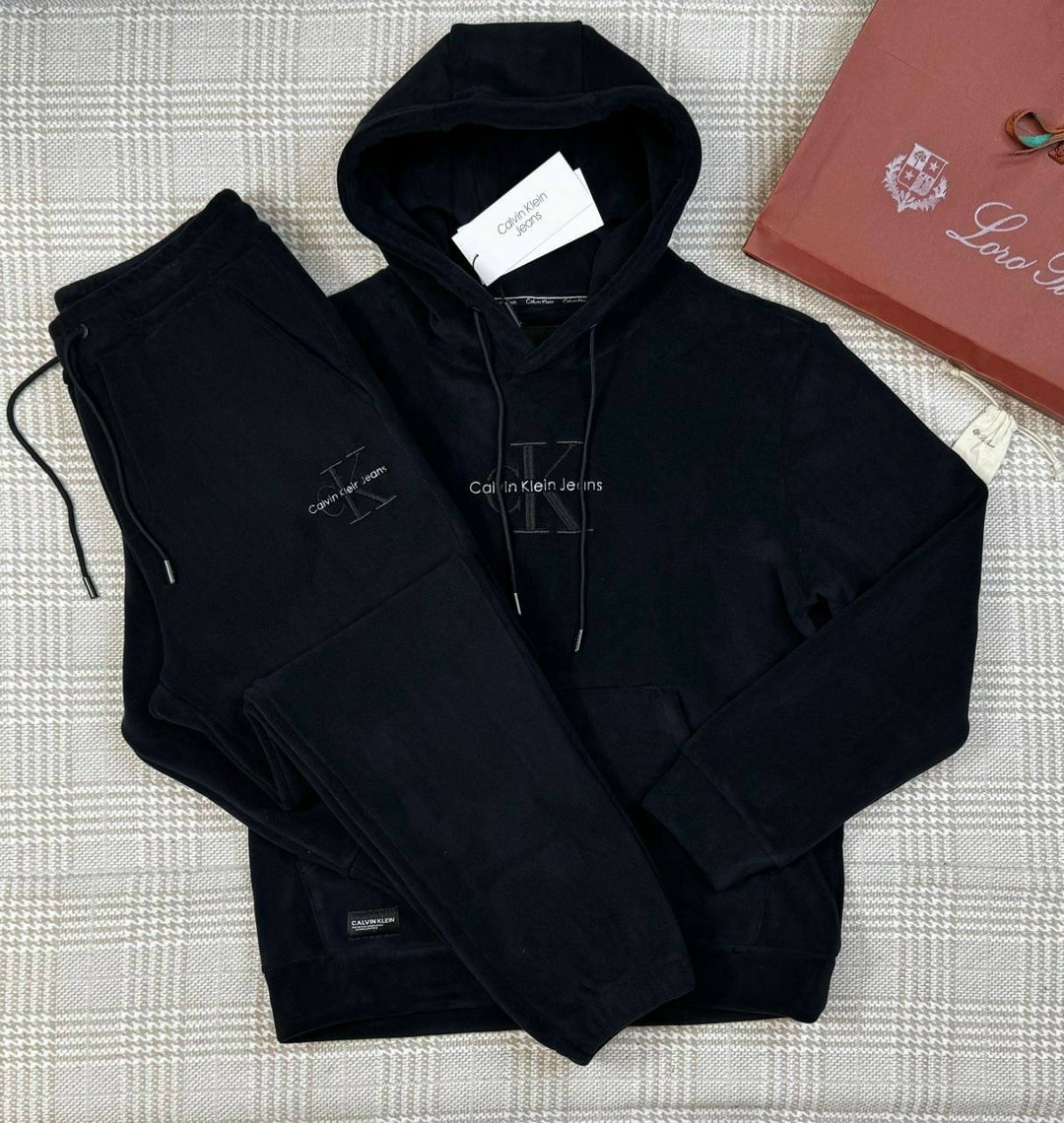 спортивный костюм brunello cucinelli,костюмы спортивные мужские,спортивные костюм,спортивный костюм для мужчин,спортивный костюм calvin klein