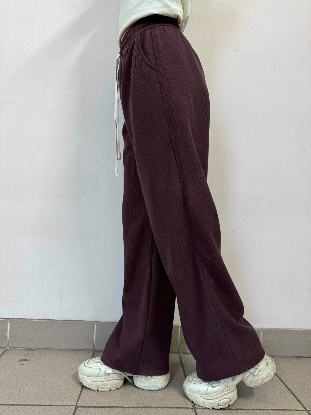 брюки спортивные широкие,широкие брюки,брюки спортивные,брюки свободные,повседневные брюки