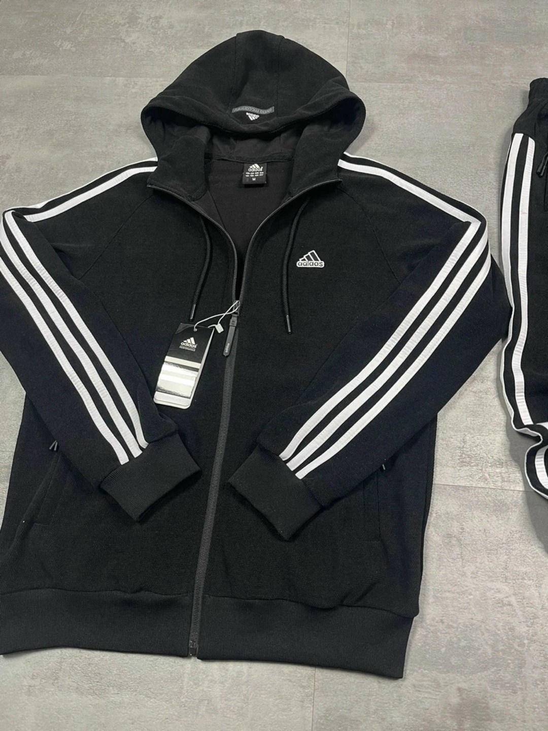 мужской спортивный костюм adidas,спортивные костюмы адидас,спортивный костюм adidas,спортивные костюмы адидас мужские,костюмы адидас