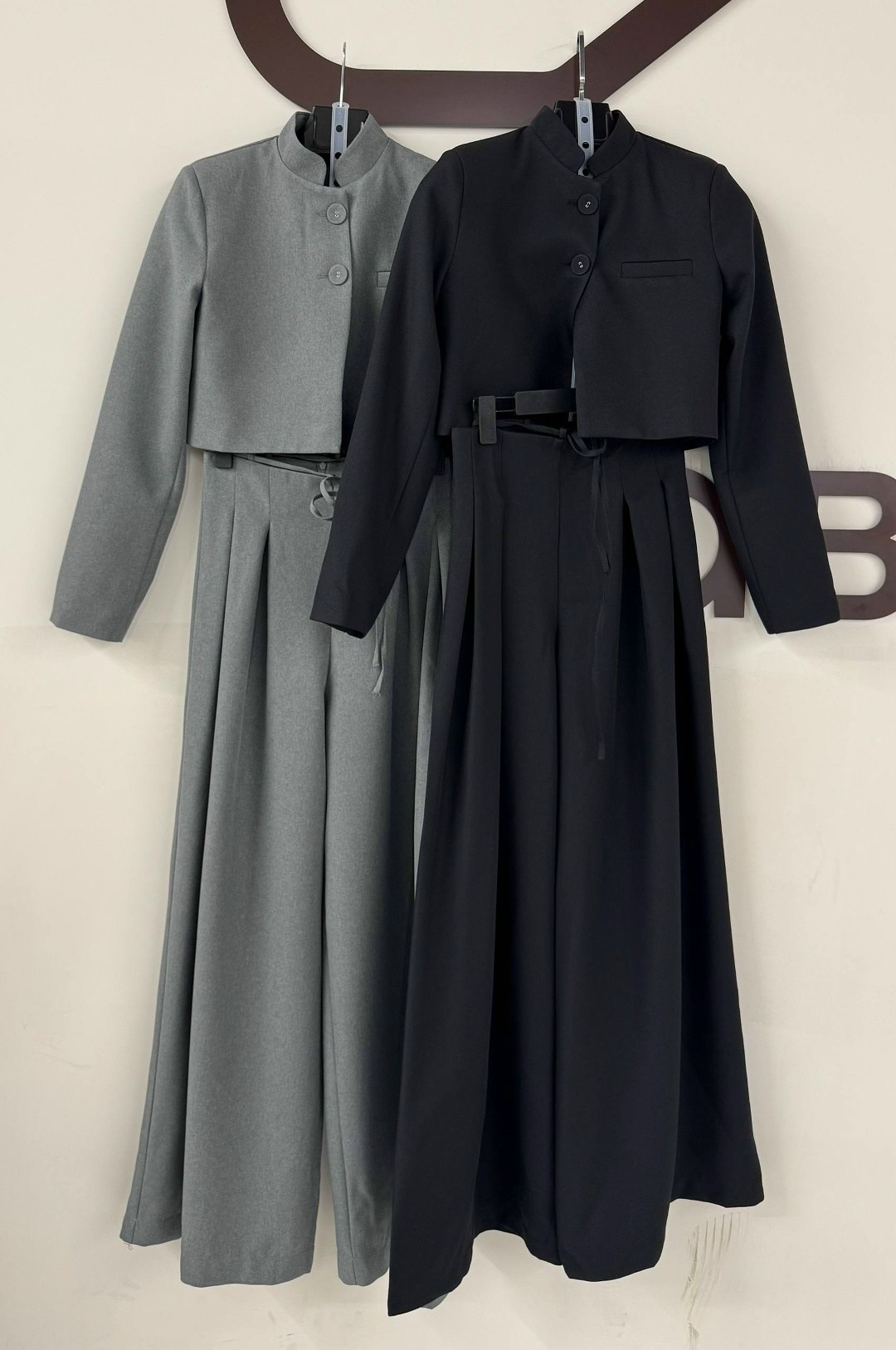 костюмы брючные,костюмы женские,стильные костюмы,брючные костюмы женские,белый брючный костюм