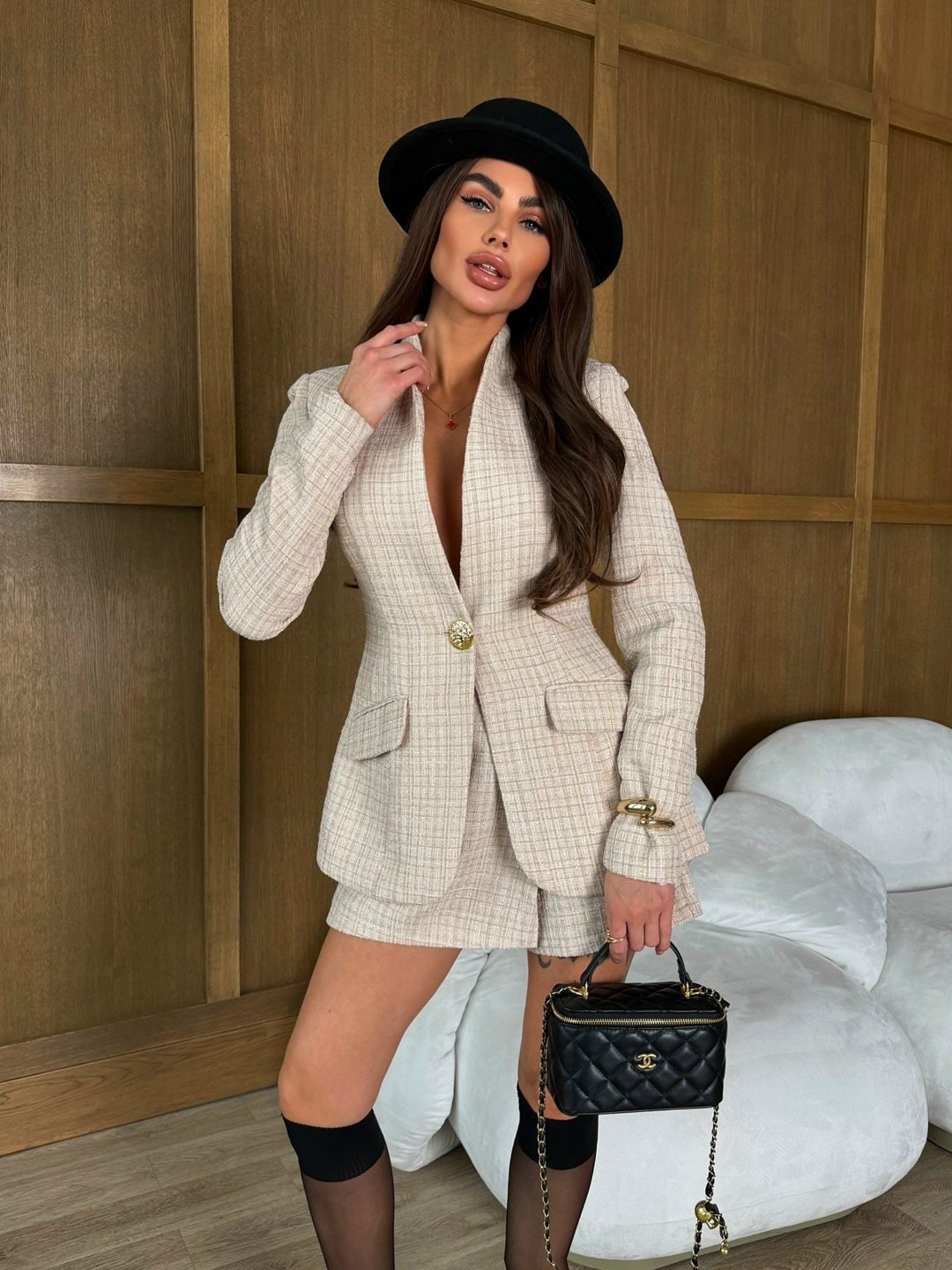 жакет приталенный твидовый,жакет твидовый,женский твидовый костюм,твидовые костюмы,твидовый костюм с юбкой