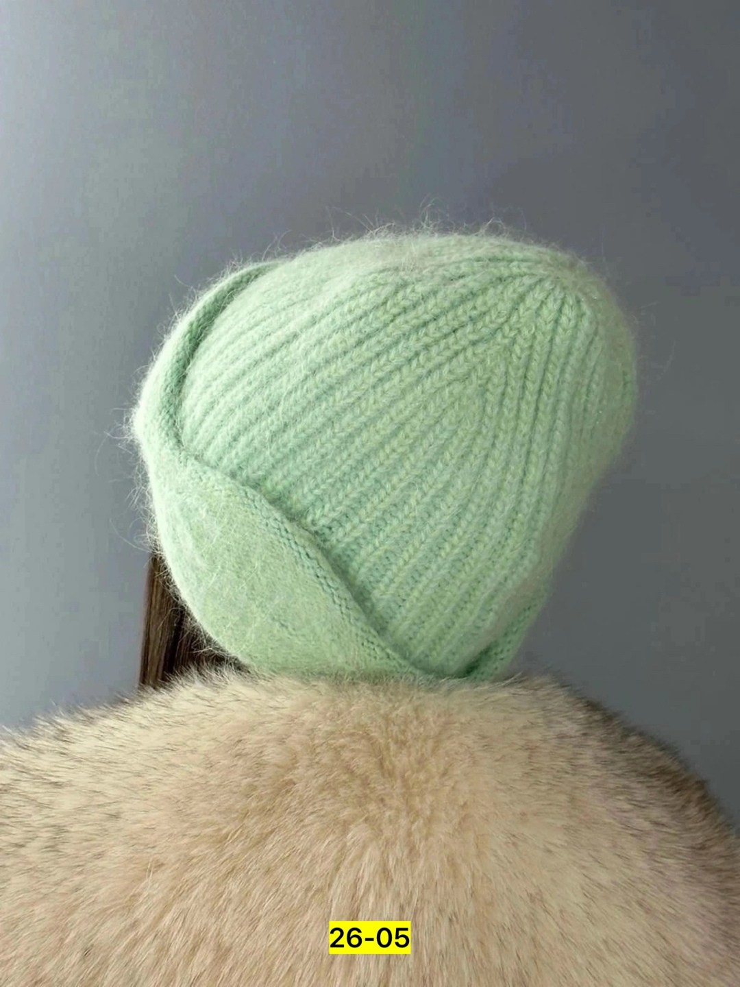 шапка женская,шапка для женщин,женская зимняя пушистая шапка ушанка из ангоры,вязаная шапка из ангоры,женская вязаная шапка