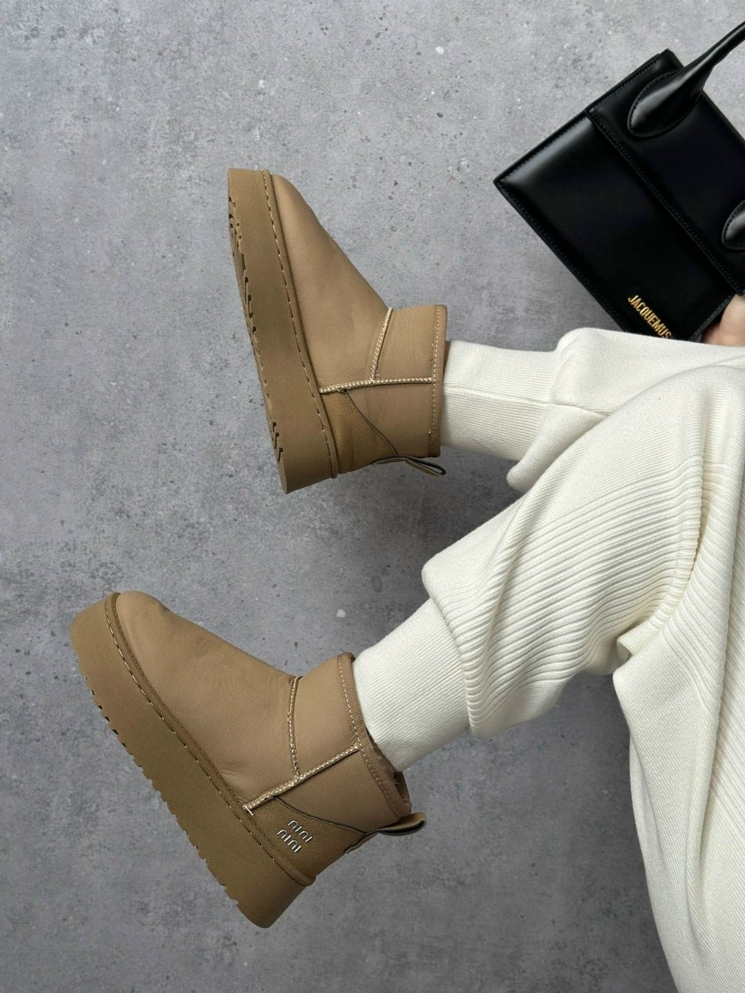 женские угги,,угги короткие,угги женские зимние,модные угги