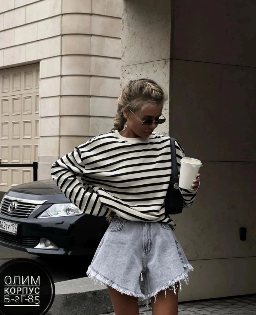 свитшот тельняшка оверсайз,стильный свитшот,кофта в полоску,стильная кофта,свитшот оверсайз стильный