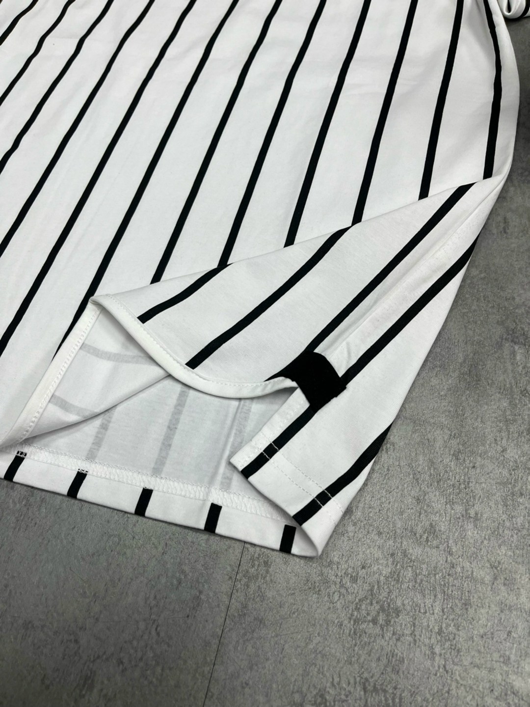 мужская футболка,футболки для мужчин,футболка в полоску,футболка с принтом