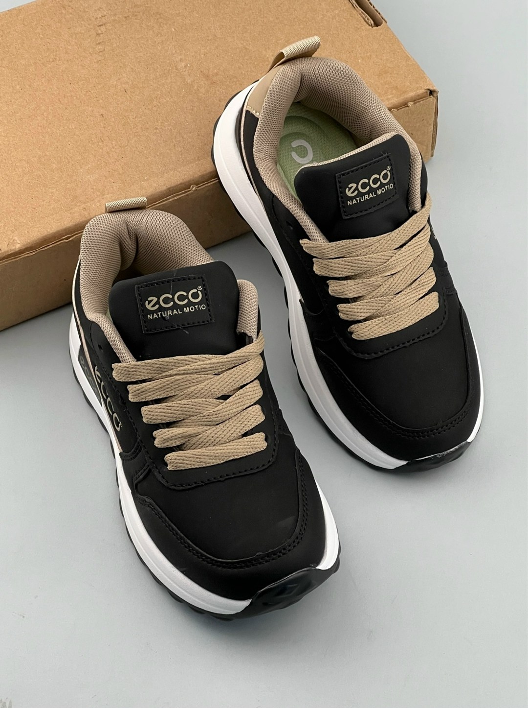 кроссовки мужские ecco,,кроссовки для мужчин,мужская  кроссовки,спортивные кроссовки