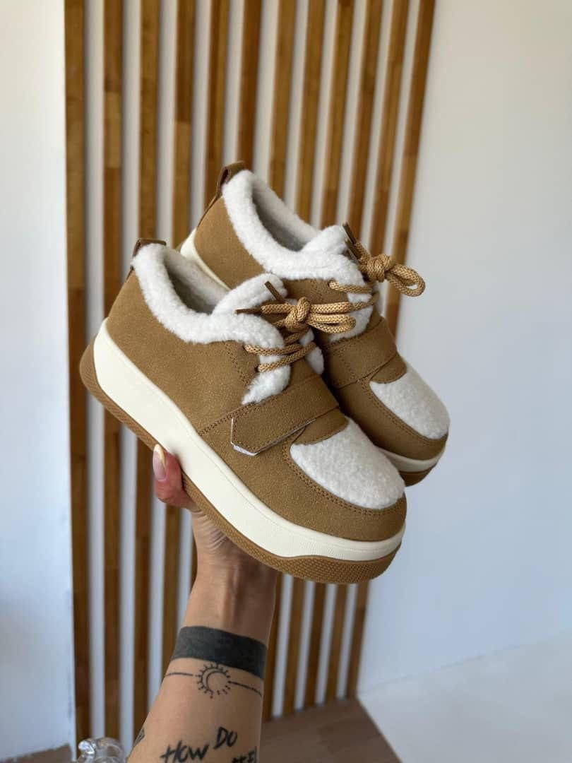 ,женская ,женская зимняя ,кроссовки угги,обуви