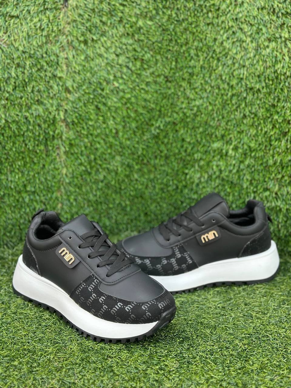 кроссовки женскиe,,liu jo кроссовки,кроссовки фенди,кроссовка