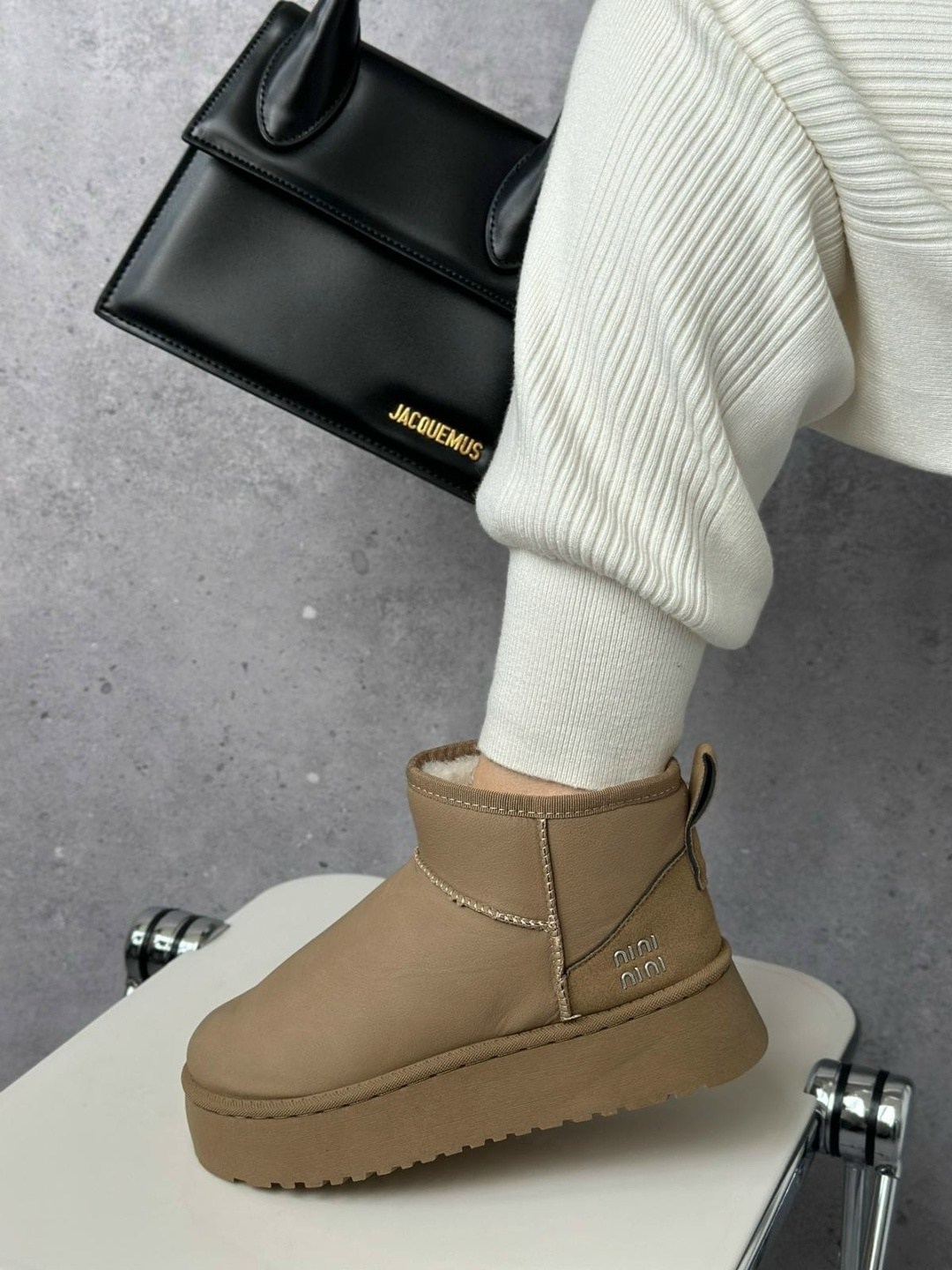 женские угги,,угги короткие,угги женские зимние,модные угги