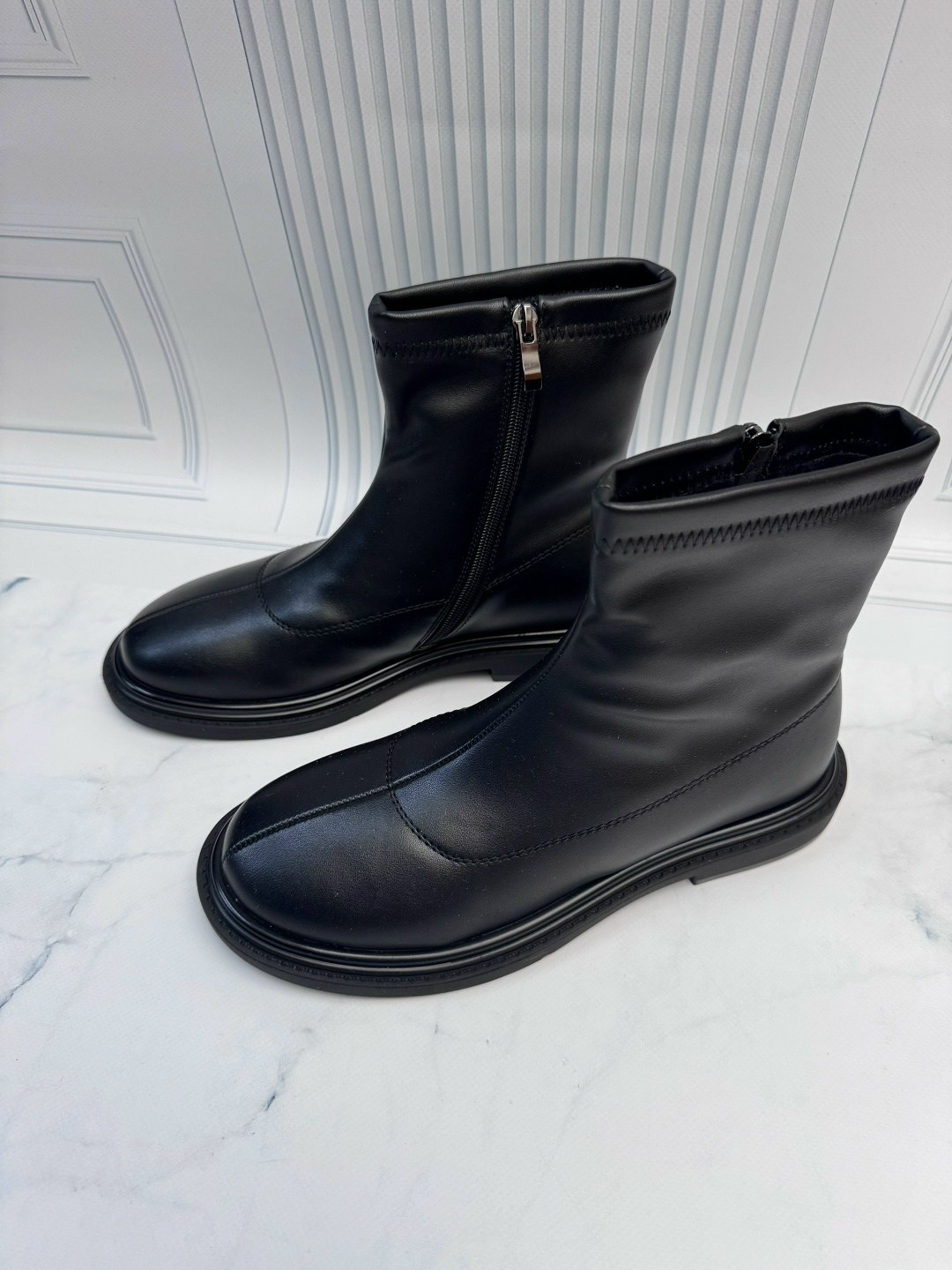 ,замшевые ботинки,замшевые полусапожки хегель,ботинки из натуральной замши,полусапоги