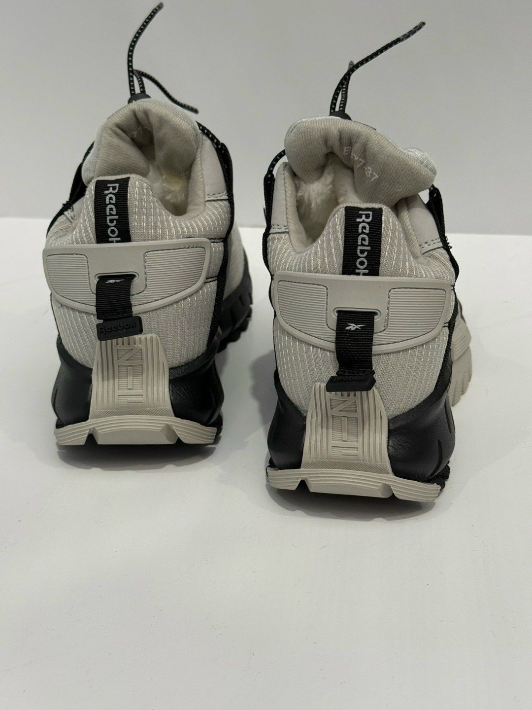 кроссовки reebok zig kinetica,кроссовки зимний reebok,кроссовки reebok,зимние кроссовки reebok zig kinetica,кроссовки reebok zig kinetica edge