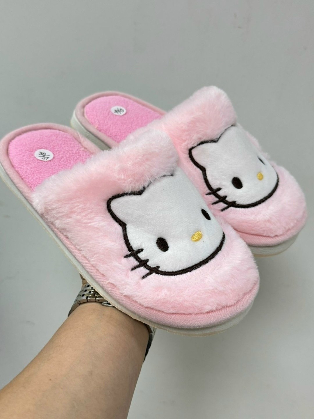 тапочки хелло китти,тапки хелло китти,тапочки домашние женские,домашние тапочки,тапочки для девочек