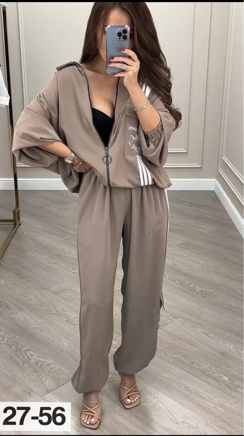 костюмы спортивные женские,костюм спортивные женские костюмы,костюм спортивный женские спортивные костюмы,стильные костюмы,спортивные костюмы