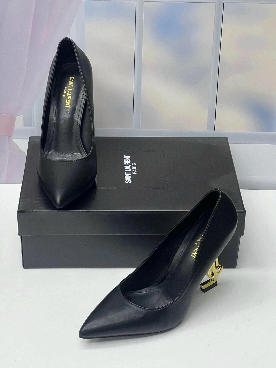 туфли ив сен лоран,туфли ив сен лоран с каблуком логотипом,,туфли saint laurent,туфли yves saint laurent