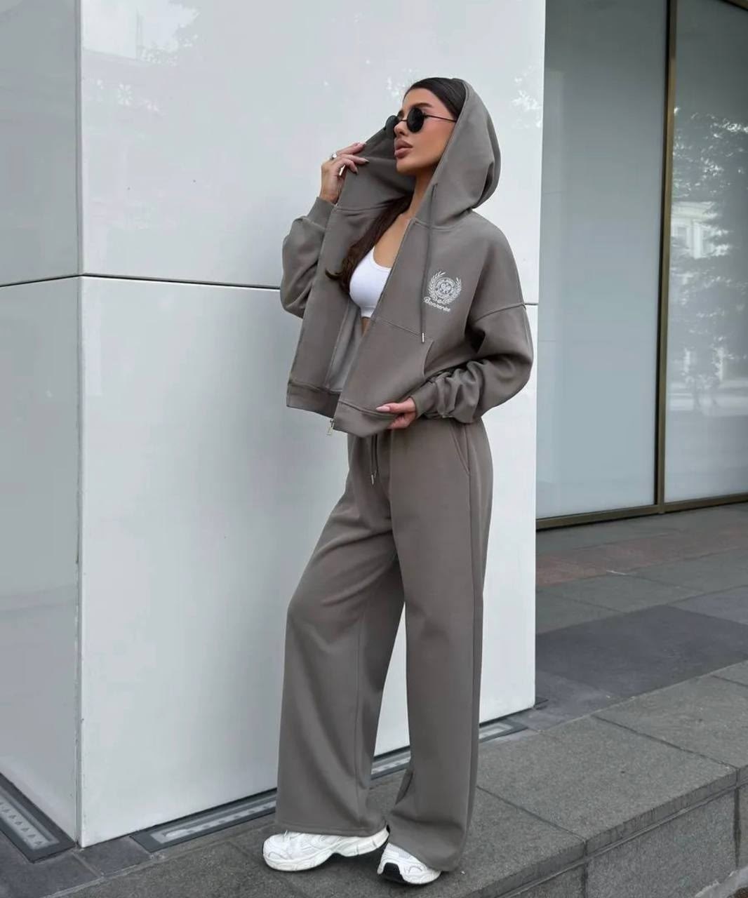 костюмы спортивные женские,стильные костюмы,спортивные костюмы,костюмы женские,трикотажный костюм