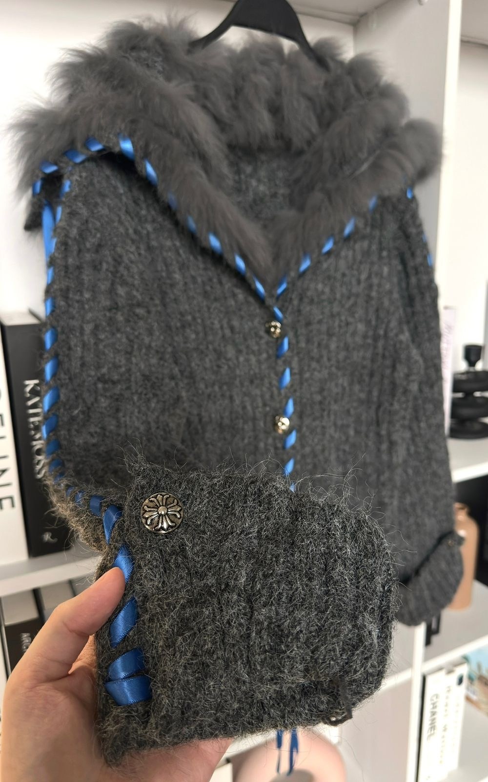 кардиган кофта,джинсовка с мехом,джинсовая куртка с мехом женская,куртка джинсовая с мехом,джинсовая куртка с мехом песца