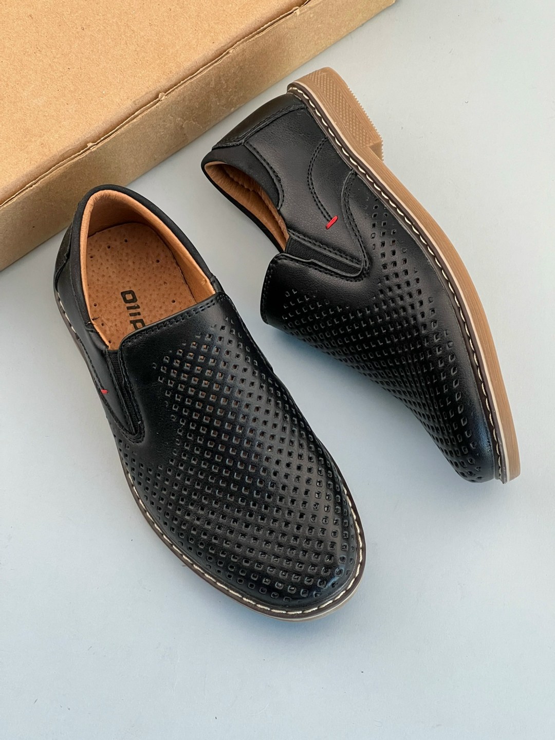 ,обуви,туфли эко кожа,туфли школьные,туфли с перфорацией