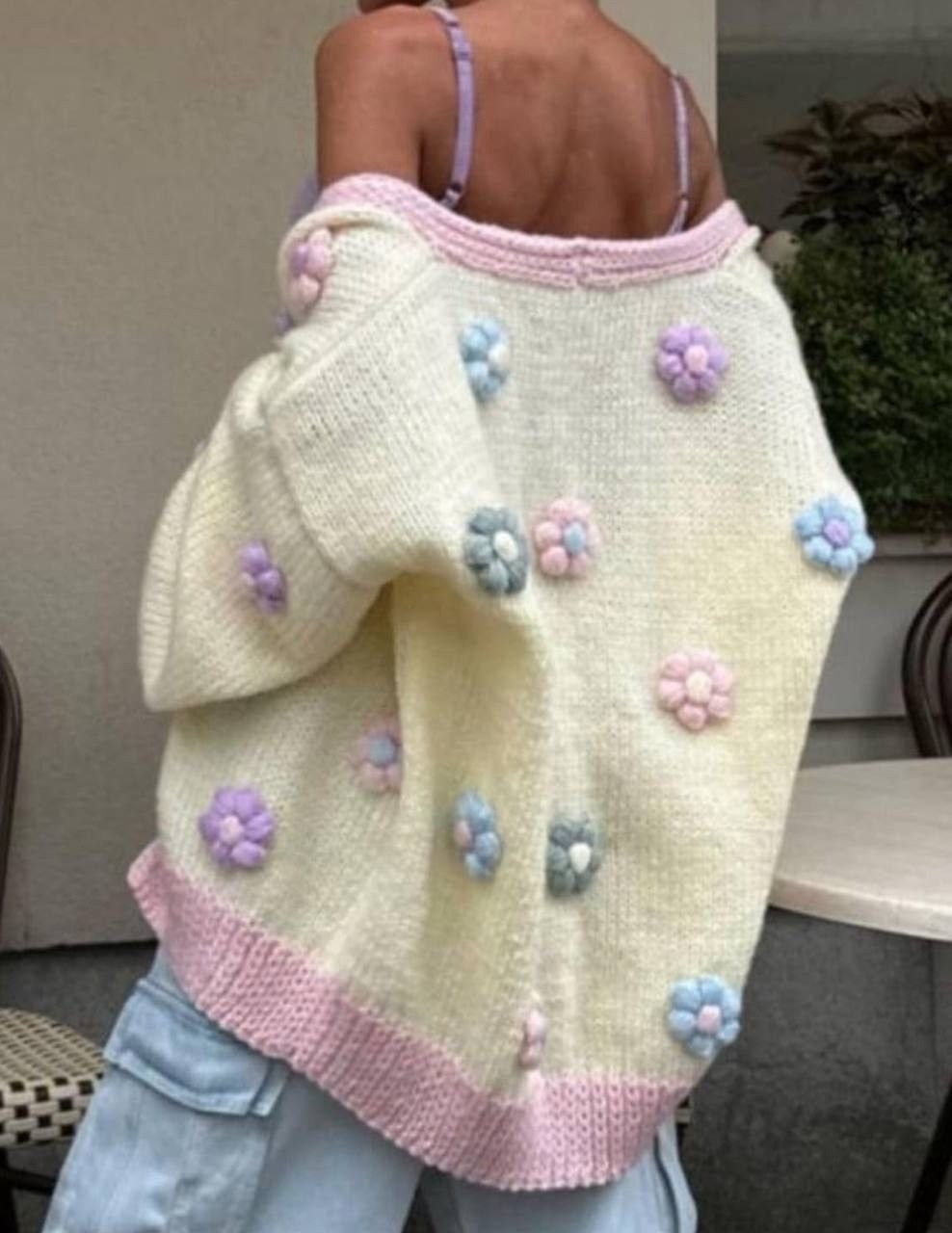 вязаные кардиганы,кардиган с объемными цветами,женский вязаный кардиган,кардиган,кардиган короткий вязаный