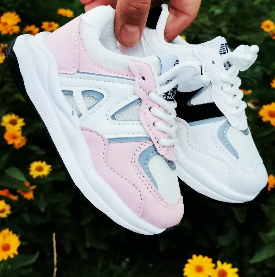 кроссовки,женские кроссовки,детские кроссовки,повседневные кроссовки,кроссовка