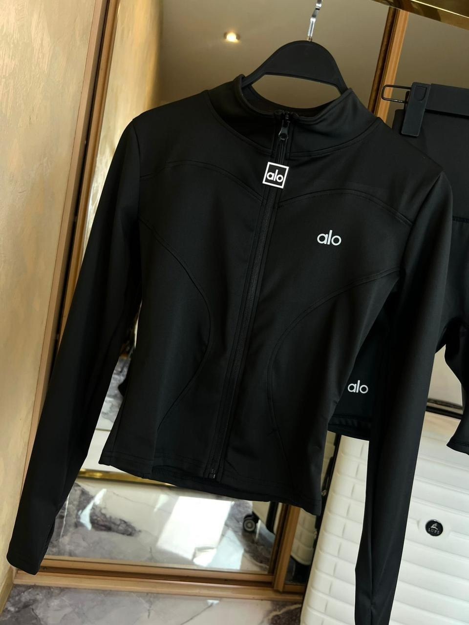 куртка повседневная,спортивная куртка,куртка женская,женская спортивная куртка,спортивная одежда женская