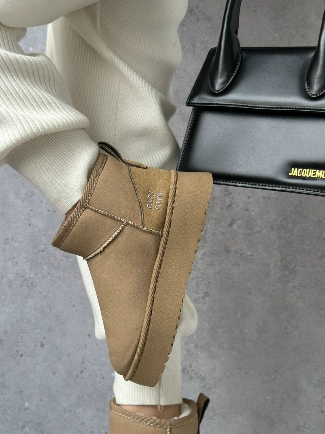 женские угги,,угги короткие,угги женские зимние,модные угги