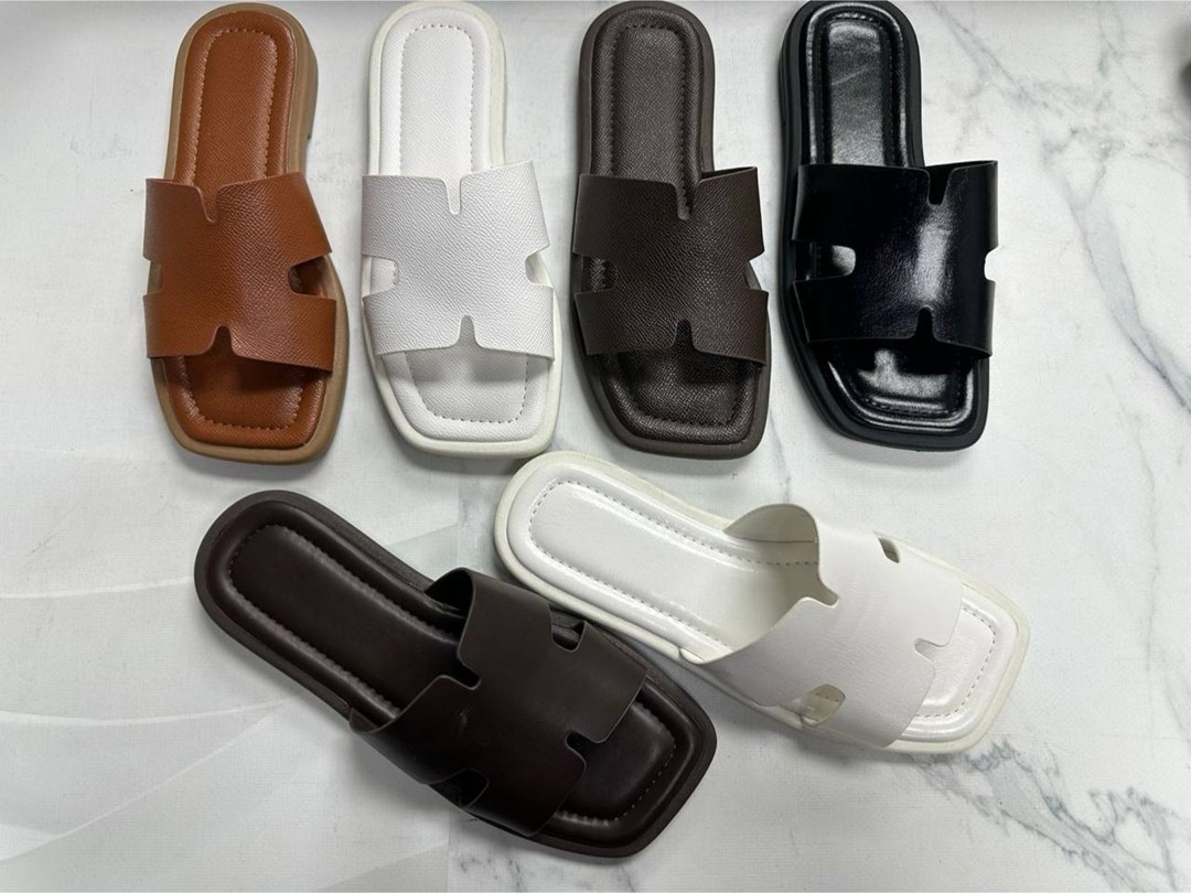 шлепанцы женские,модные шлепанцы,закрытые шлепки брендовые,шлепанцы женские из натуральной кожи,шлепанцы на плоской подошве